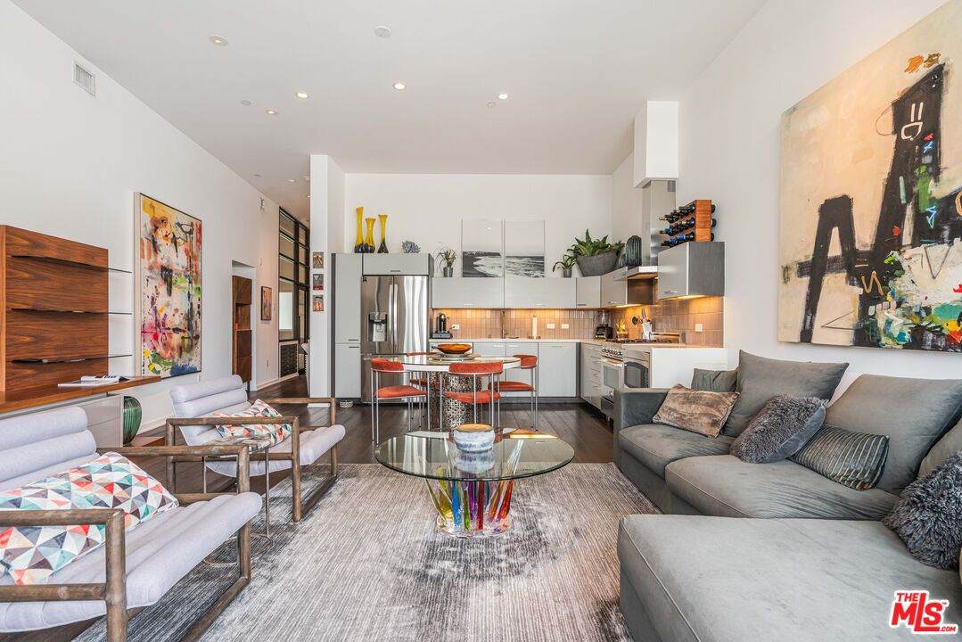 751 Fairfax Ave - Photo 1