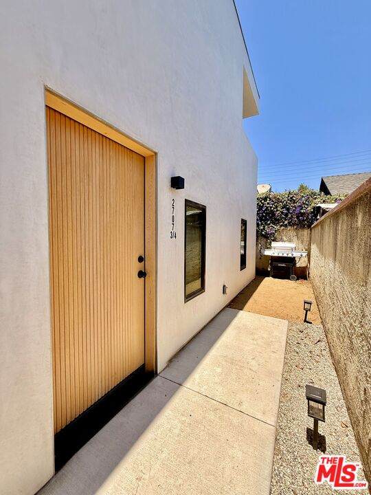 2707 Benedict St - Photo 1