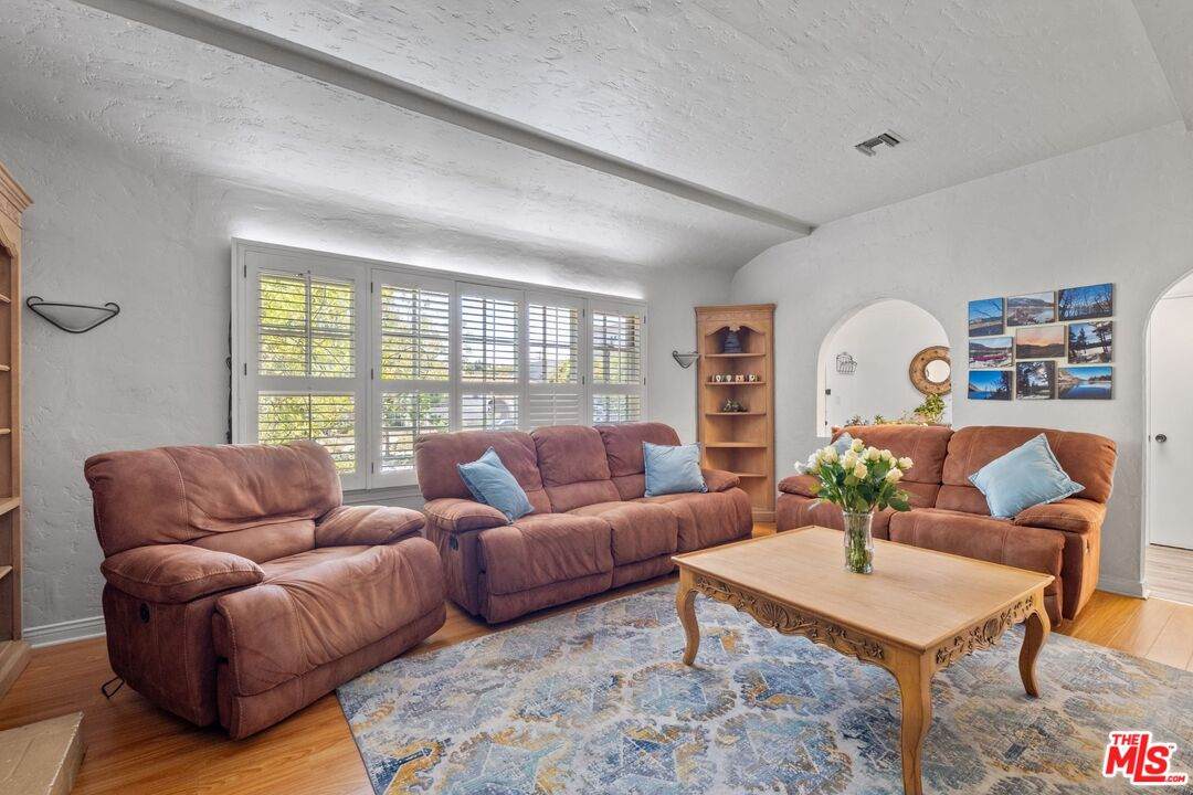 471 Clark Dr - Photo 1