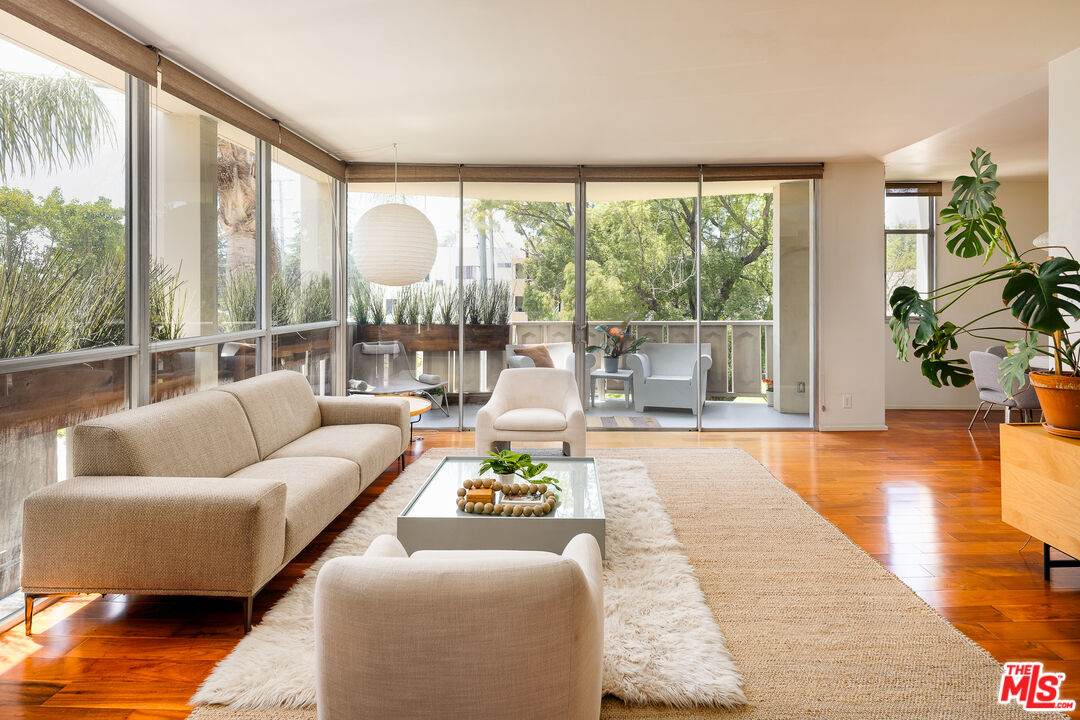 4455 Los Feliz Blvd - Photo 1