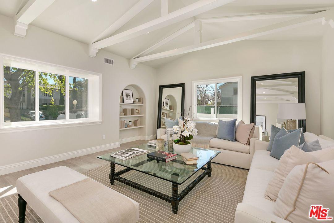441 Mansfield Avenue - Photo 1