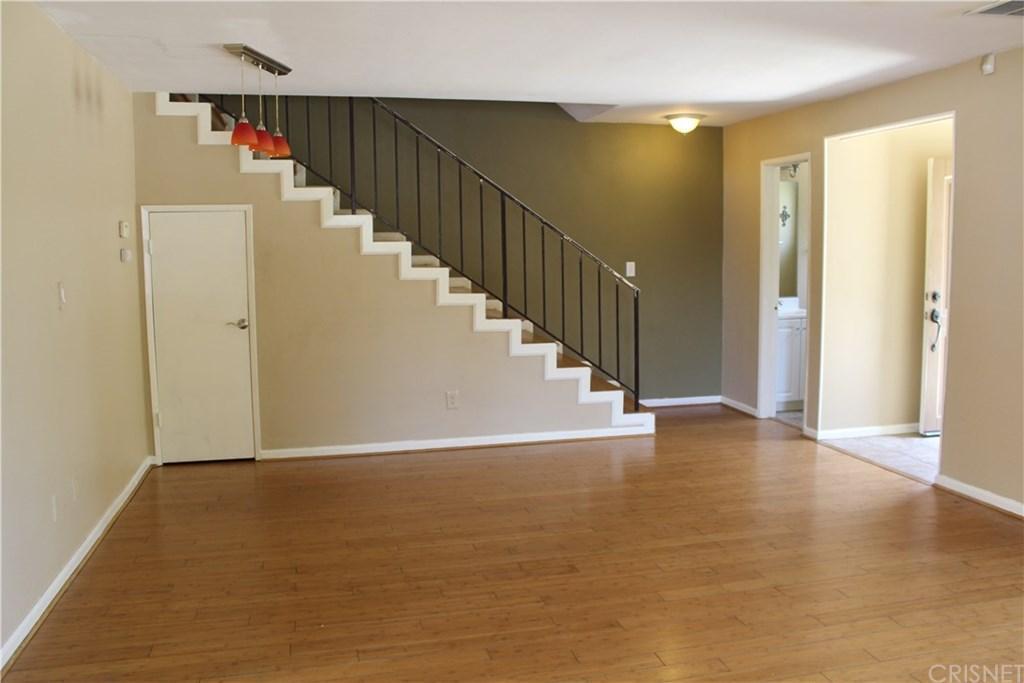 20251 Cohasset Street - Photo 1