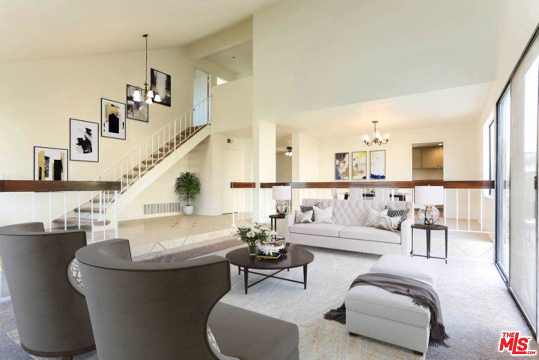 521 Greenwich Street - Photo 1