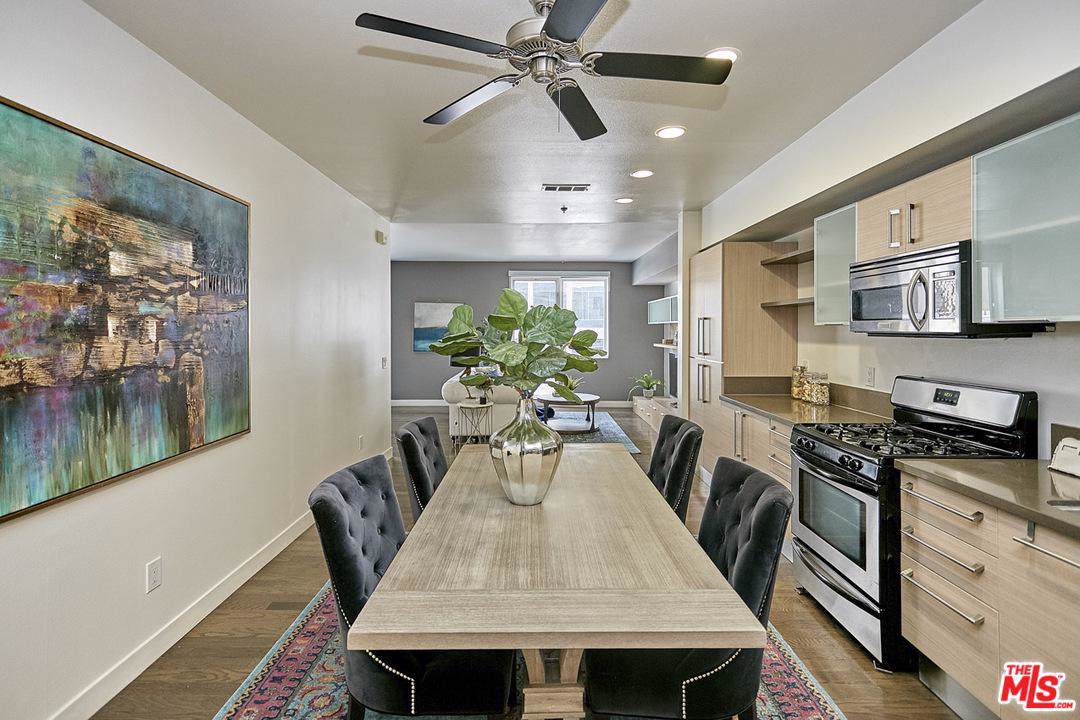1234 Wilshire - Photo 1