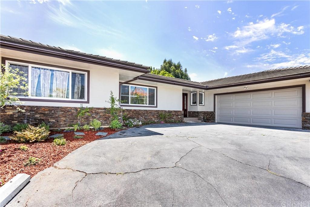 438 Robinwood Drive - Photo 1