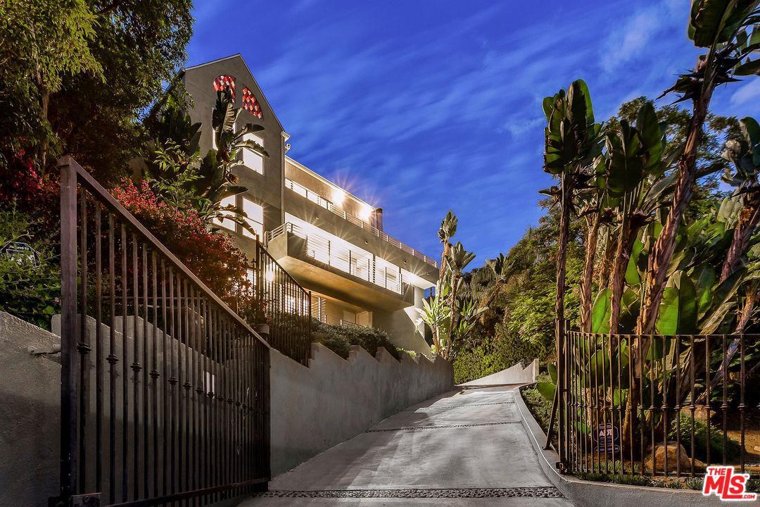 2760 La Cuesta Drive - Photo 1