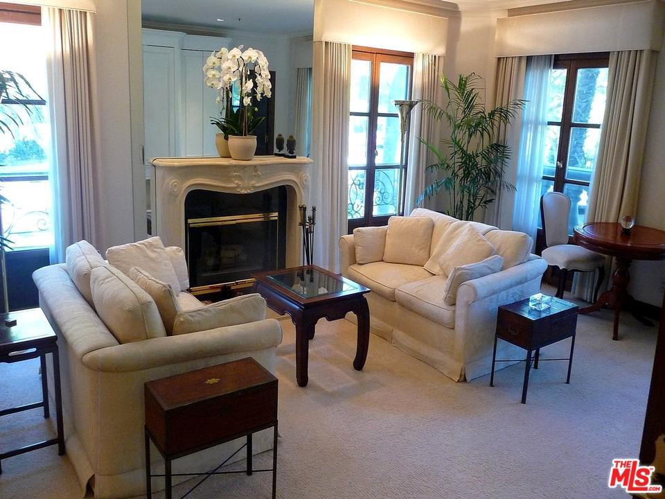 425 Maple Drive - Photo 1