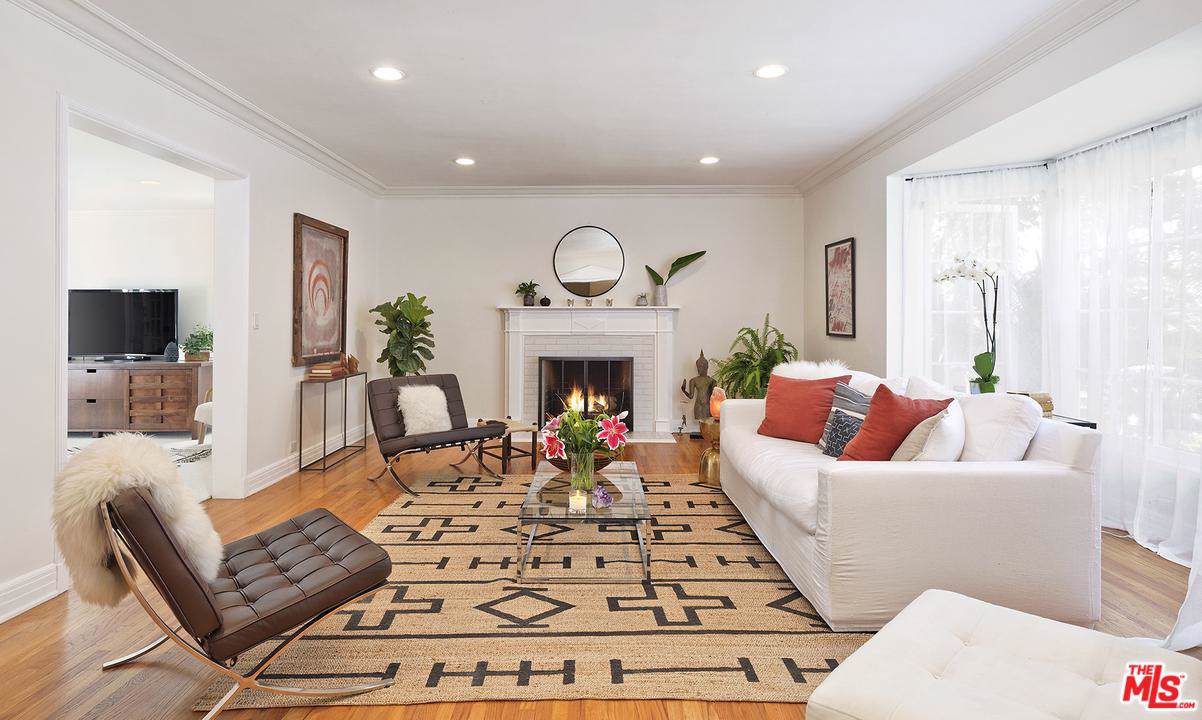 2006 Kenmore Avenue - Photo 1