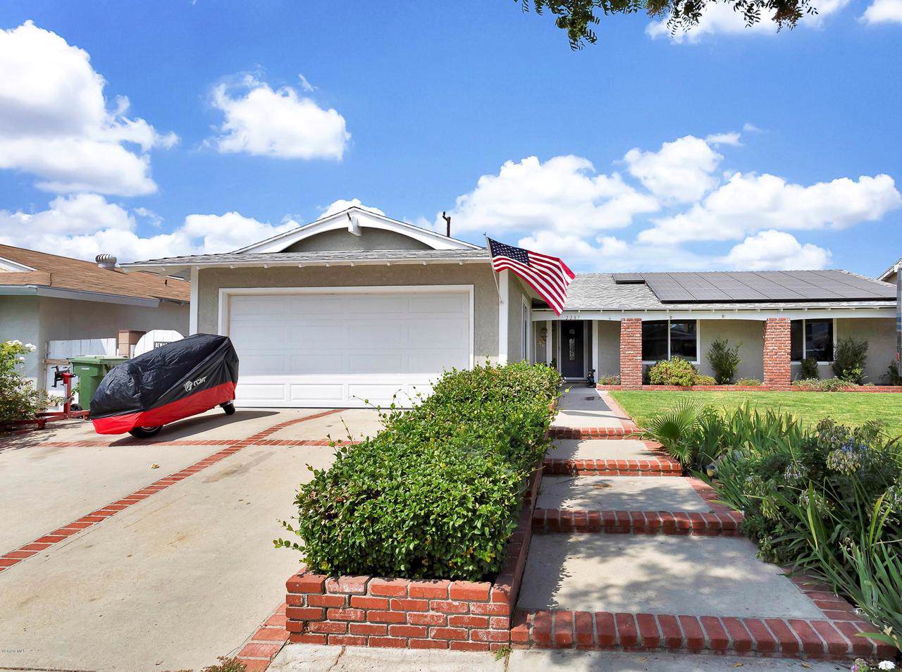2287 Medina Avenue - Photo 1