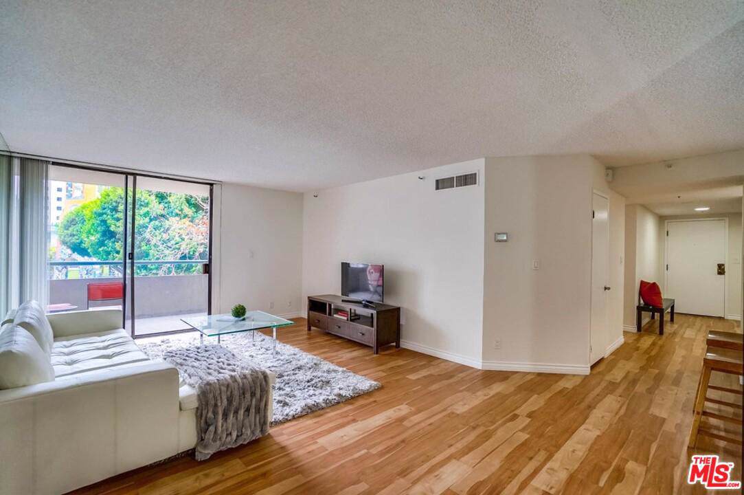 600 9TH Street - Photo 1
