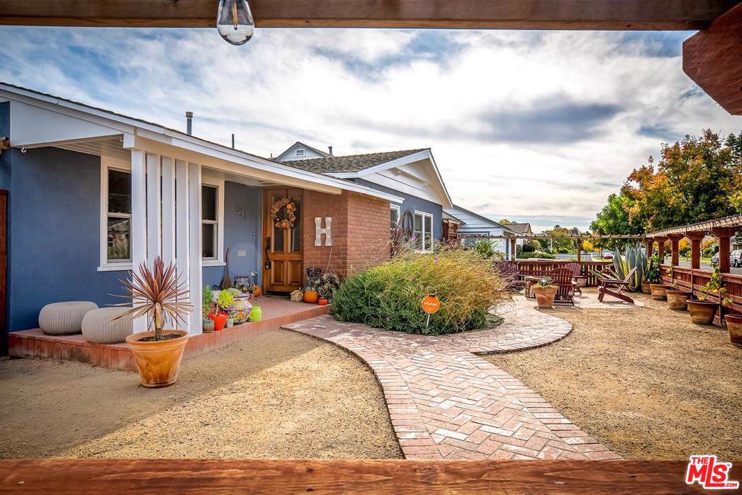 802 Haslam Drive - Photo 1