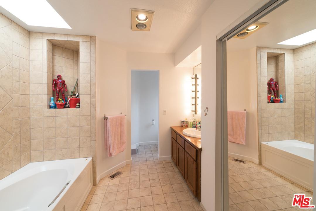 3000 Edmonton Road - Photo 1
