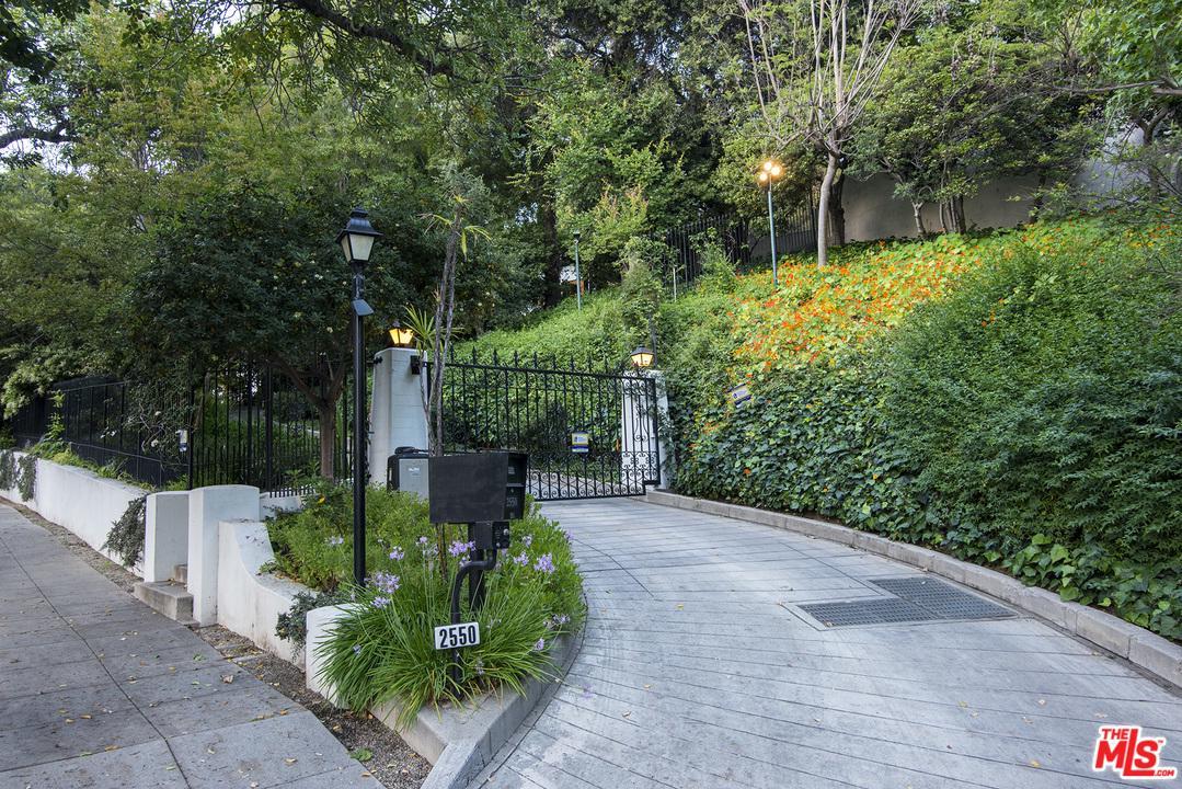 2550 Aberdeen Avenue - Photo 1