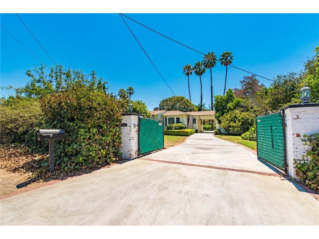 13614 Hart Street - Photo 1