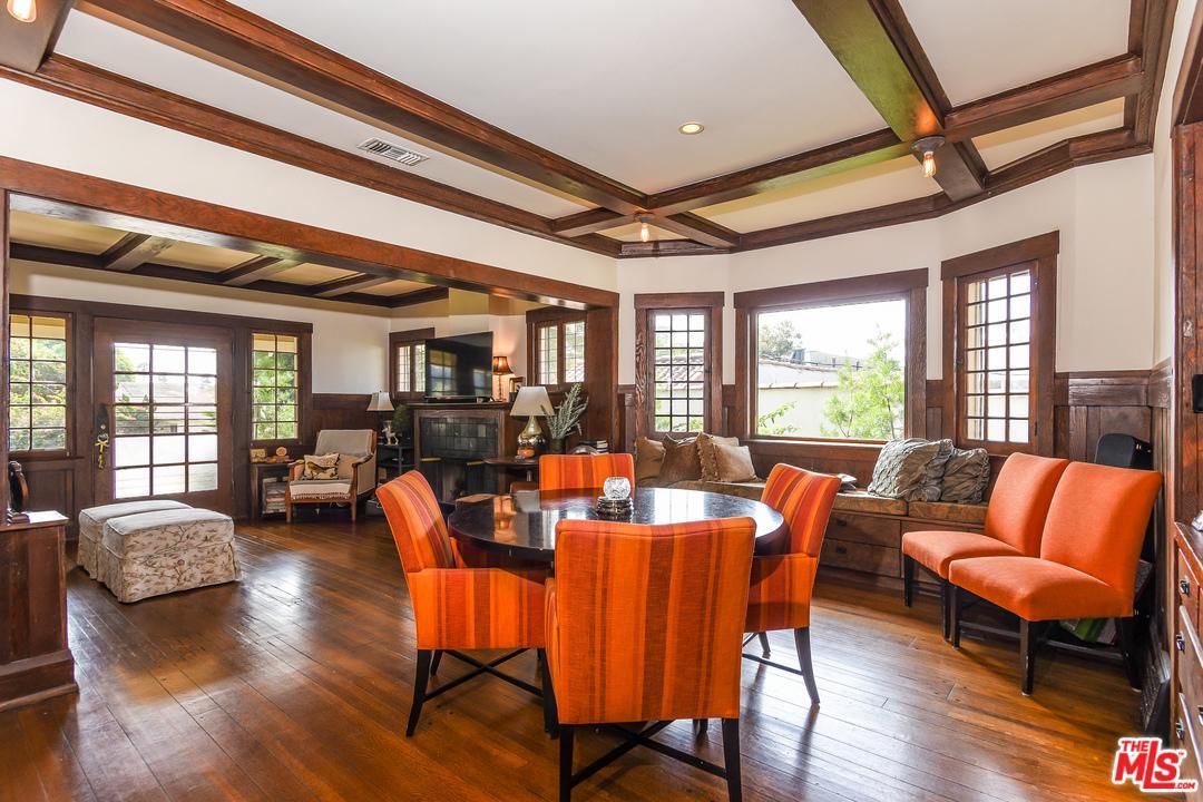 985 Hancock Avenue - Photo 1