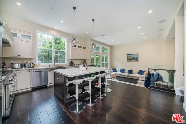 11812 Folkstone Ln - Photo 1