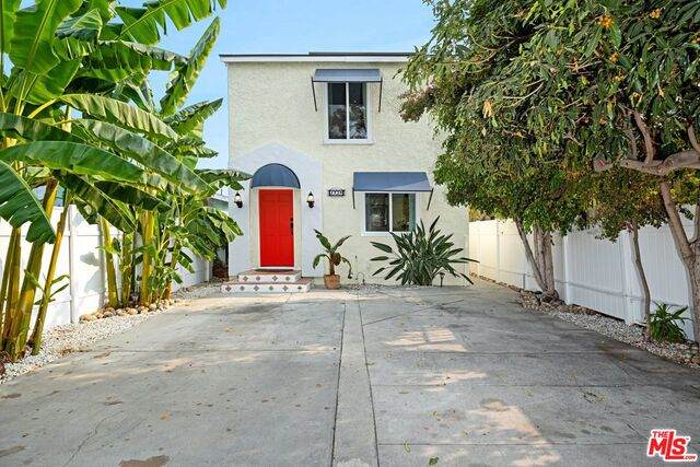 1734 37Th Dr - Photo 1