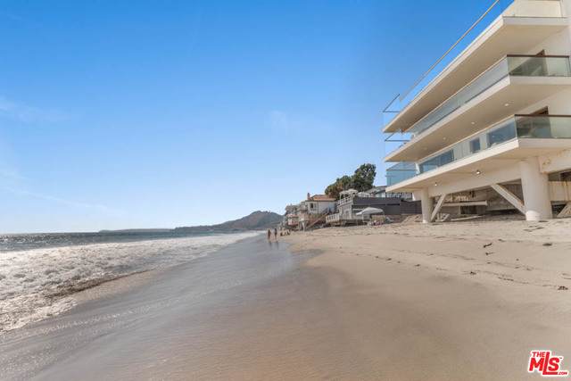 25302 Malibu Rd - Photo 1