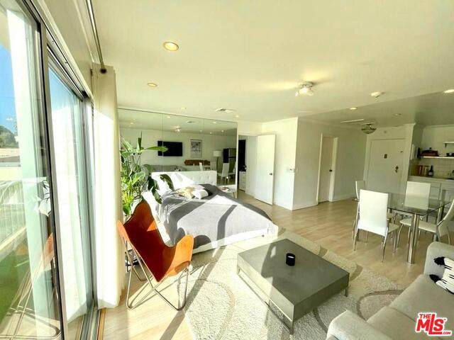 101 California Ave - Photo 1