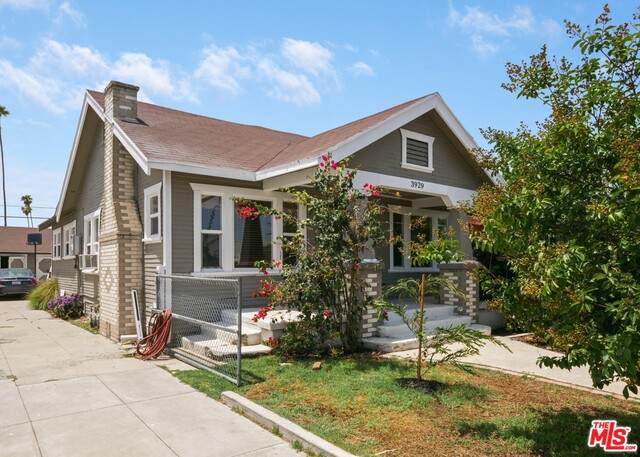3927 Arlington Ave - Photo 1