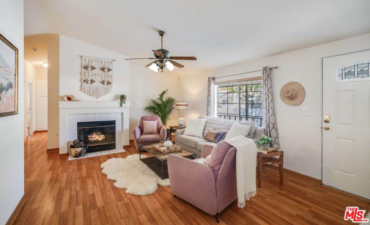 1151 Comanche - Photo 1