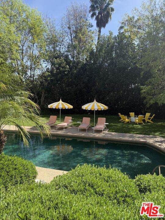661 Doheny Rd - Photo 1