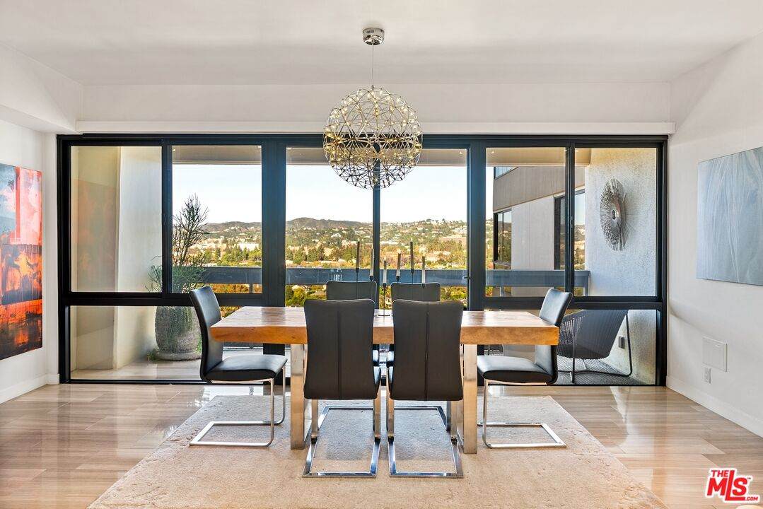 10445 Wilshire Blvd - Photo 1
