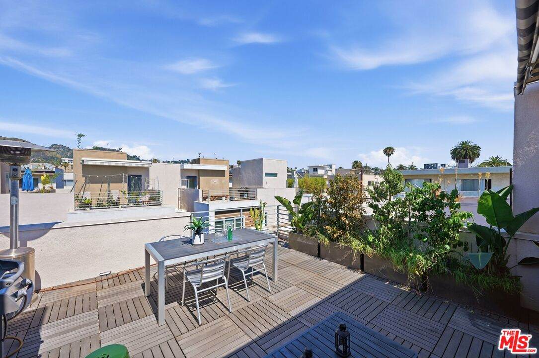 1400 Fuller Ave - Photo 1