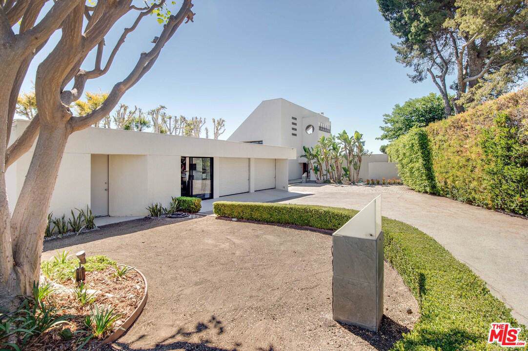 27553 Pacific Coast Highway - Photo 1