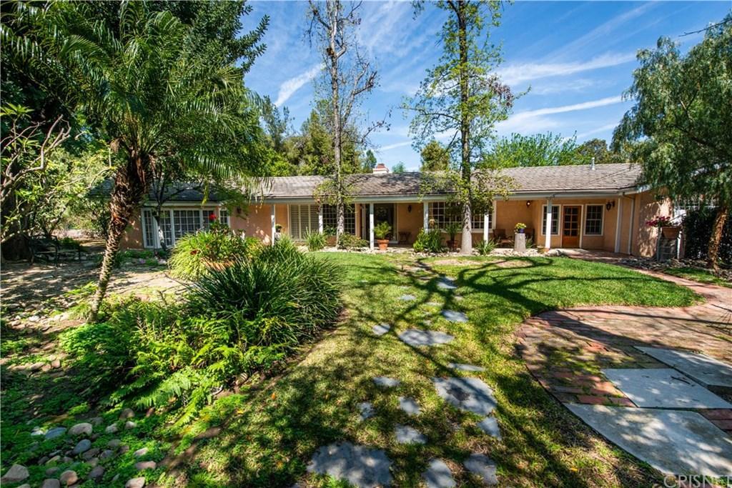 22651 Califa Street - Photo 1