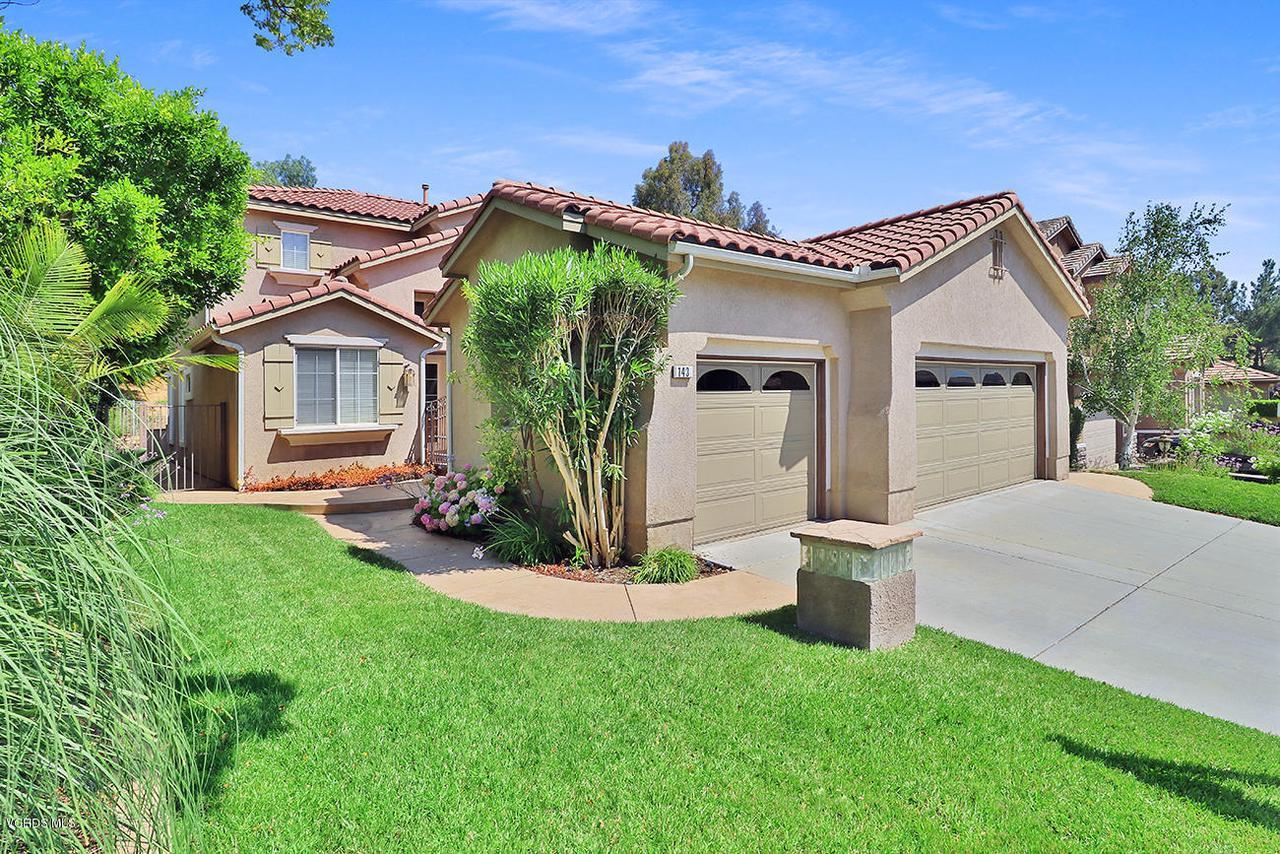143 Brooks Court - Photo 1