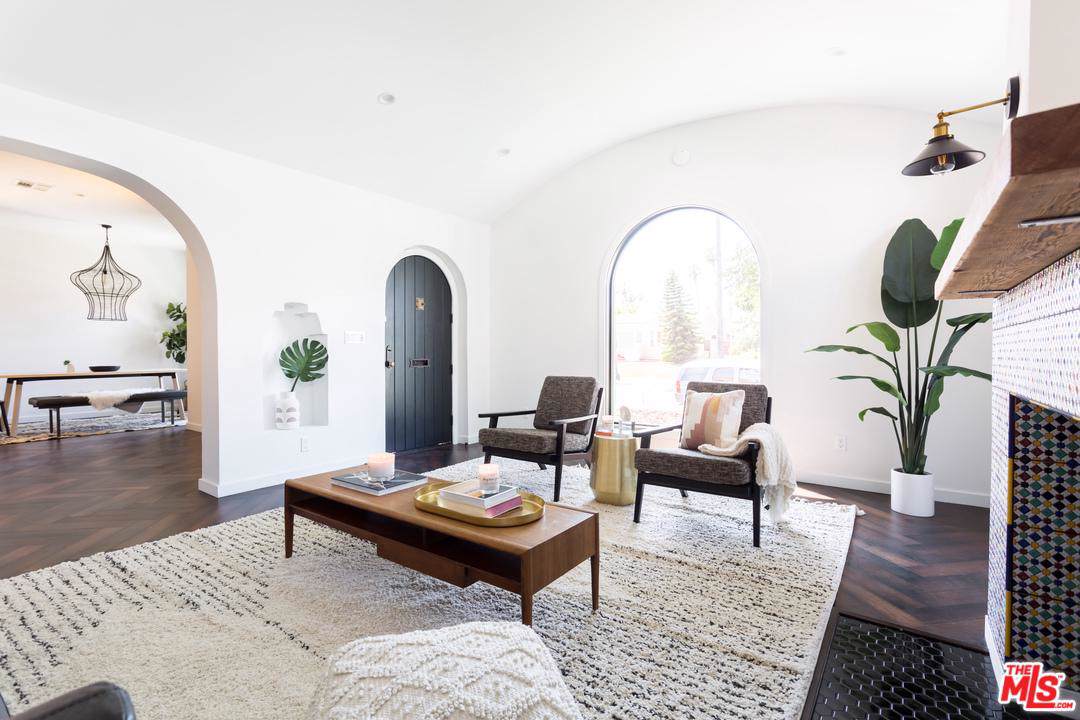 5340 Rimpau Boulevard - Photo 1