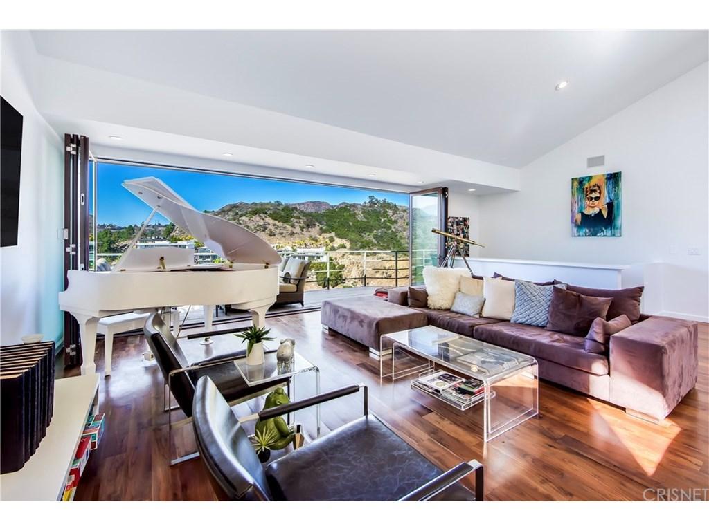 6407 La Punta Drive - Photo 1