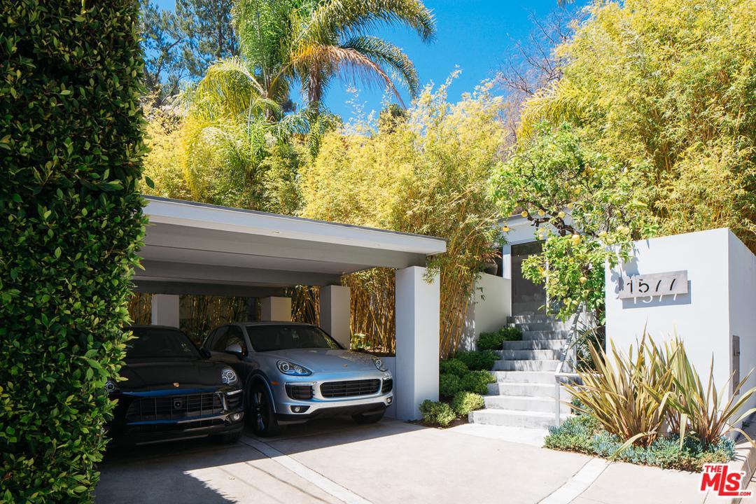 1577 Doheny Drive - Photo 1