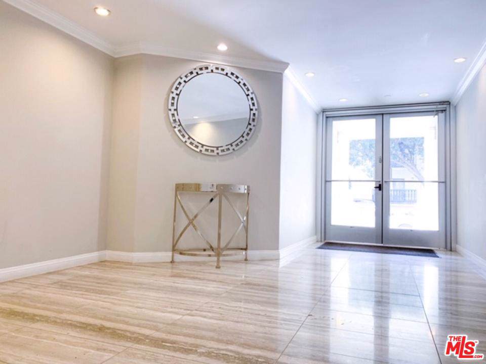 1160 Granville Avenue - Photo 1