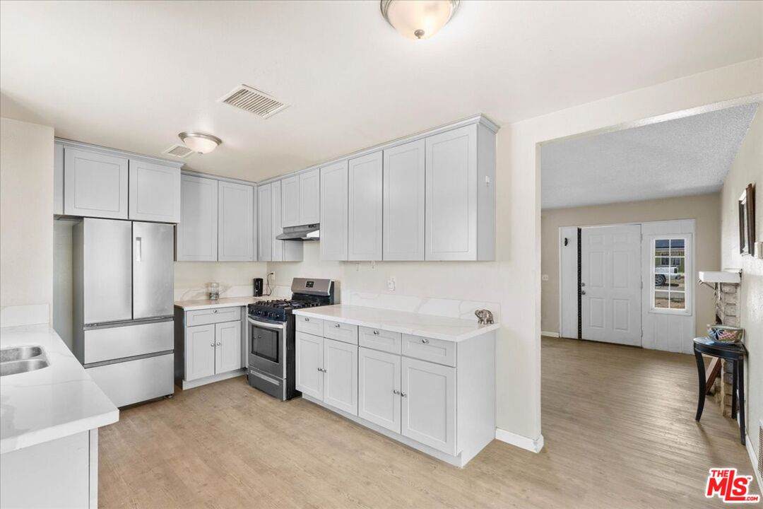 40611 178th St - Photo 1