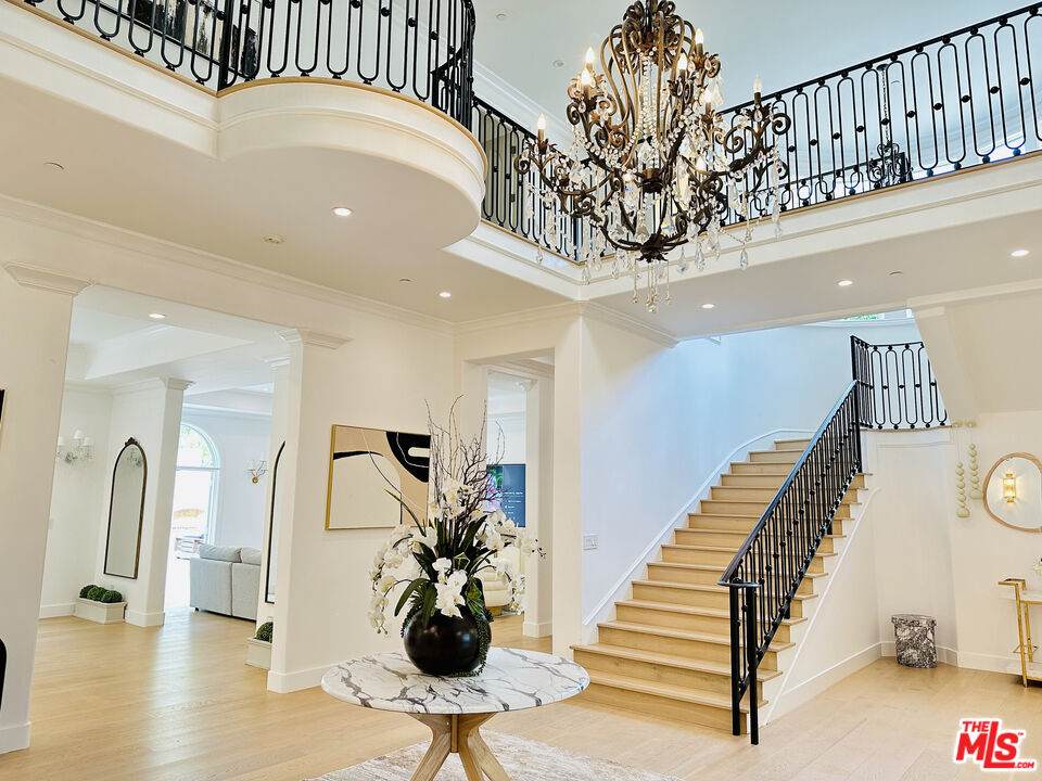 1447 San Ysidro Dr - Photo 1