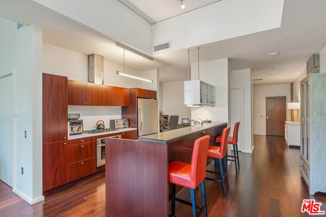 1155 Grand Ave - Photo 1