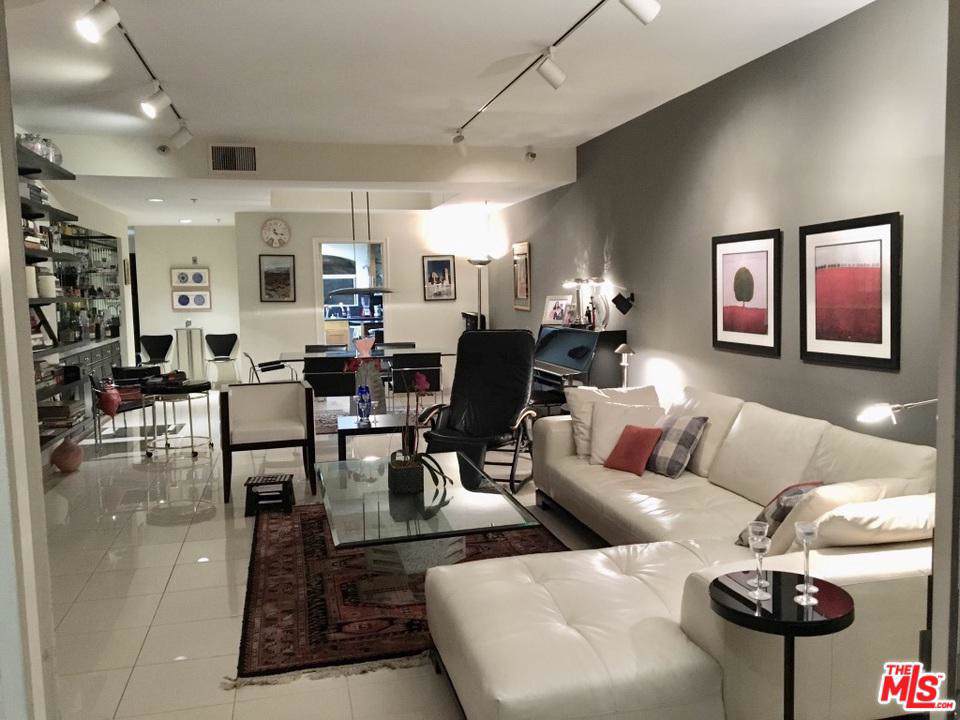 410 Barrington Avenue - Photo 1