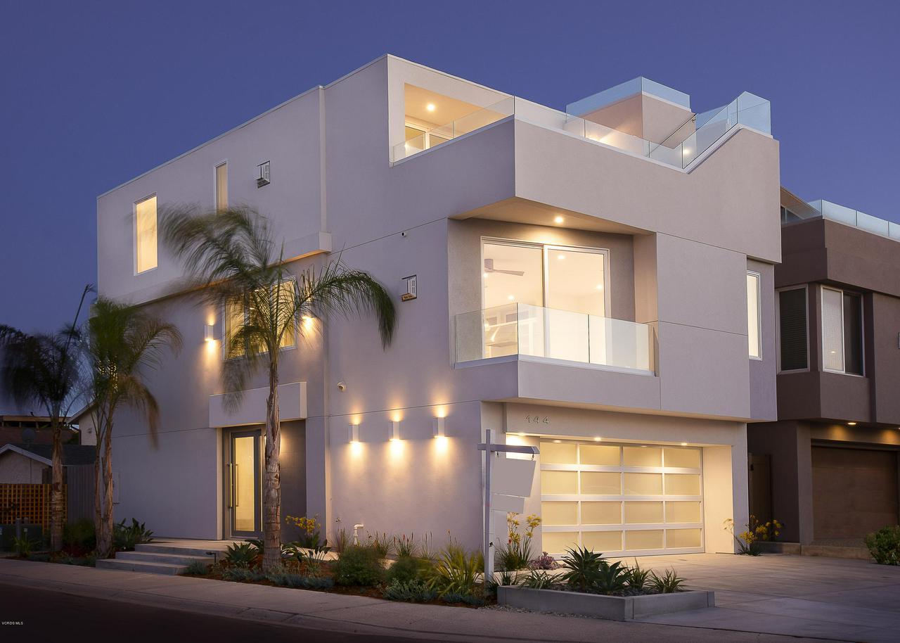 144 Tujunga Avenue - Photo 1