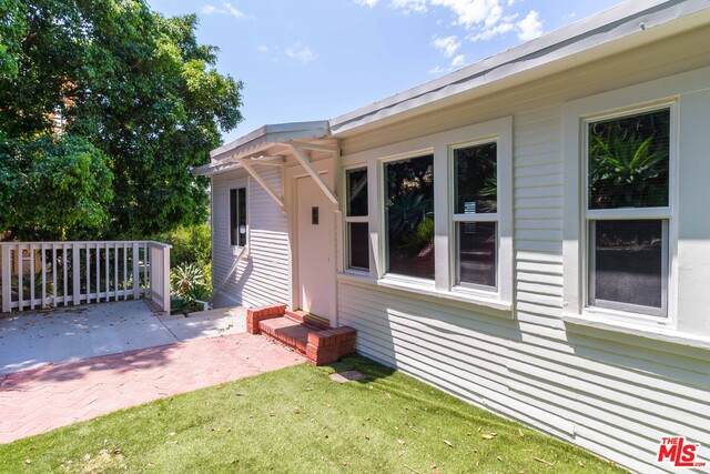 2015 Park Dr - Photo 1