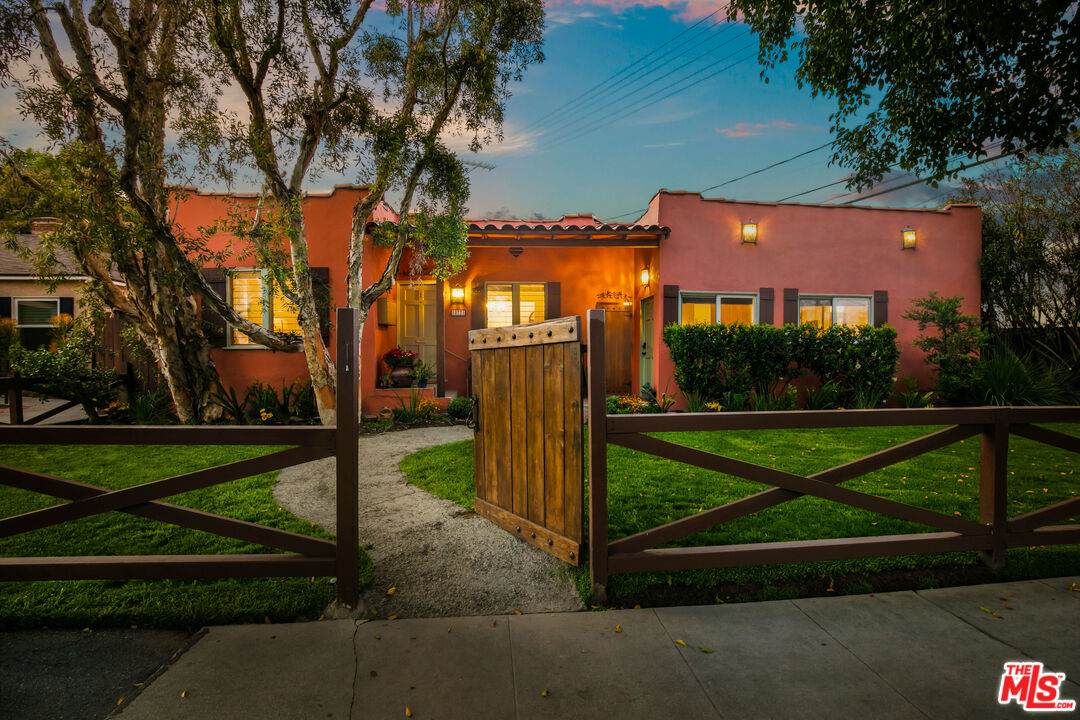 10721 Aqua Vista - Photo 1