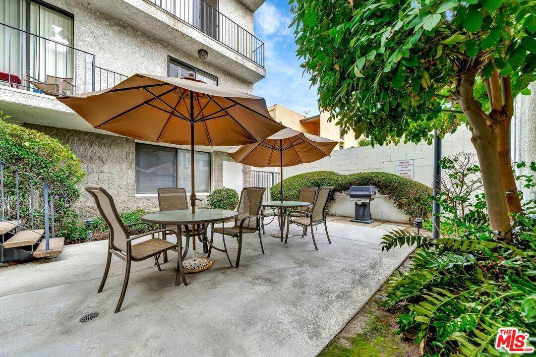 11910 Weddington St - Photo 1