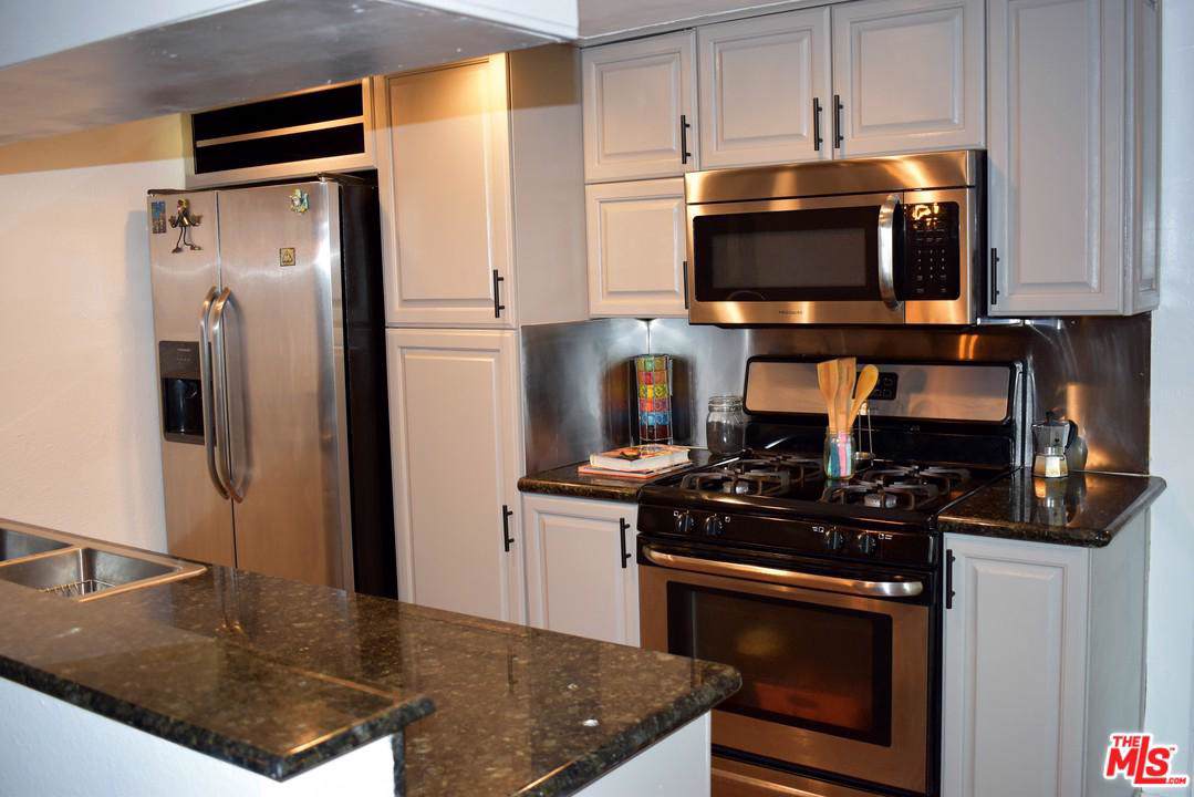 1445 Brett Place - Photo 1