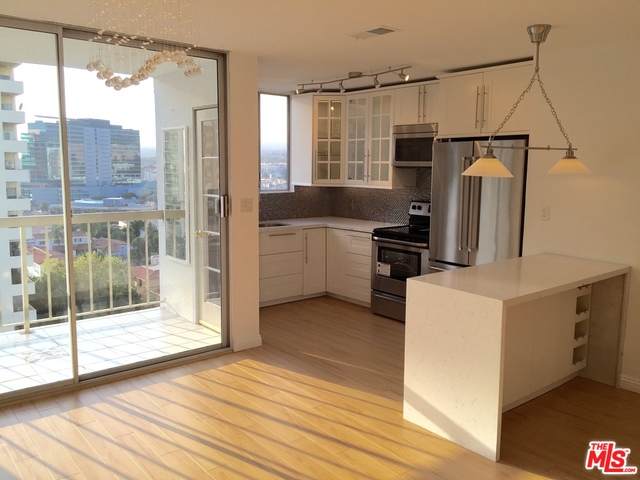 10751 Wilshire Blvd - Photo 1