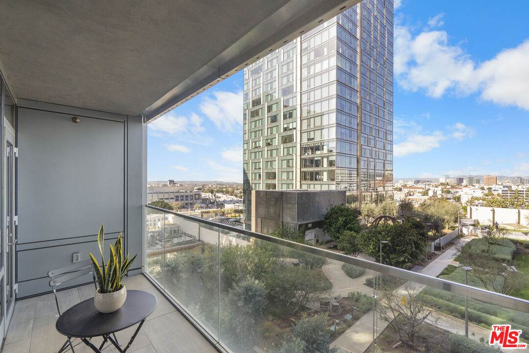 877 Francisco St - Photo 1