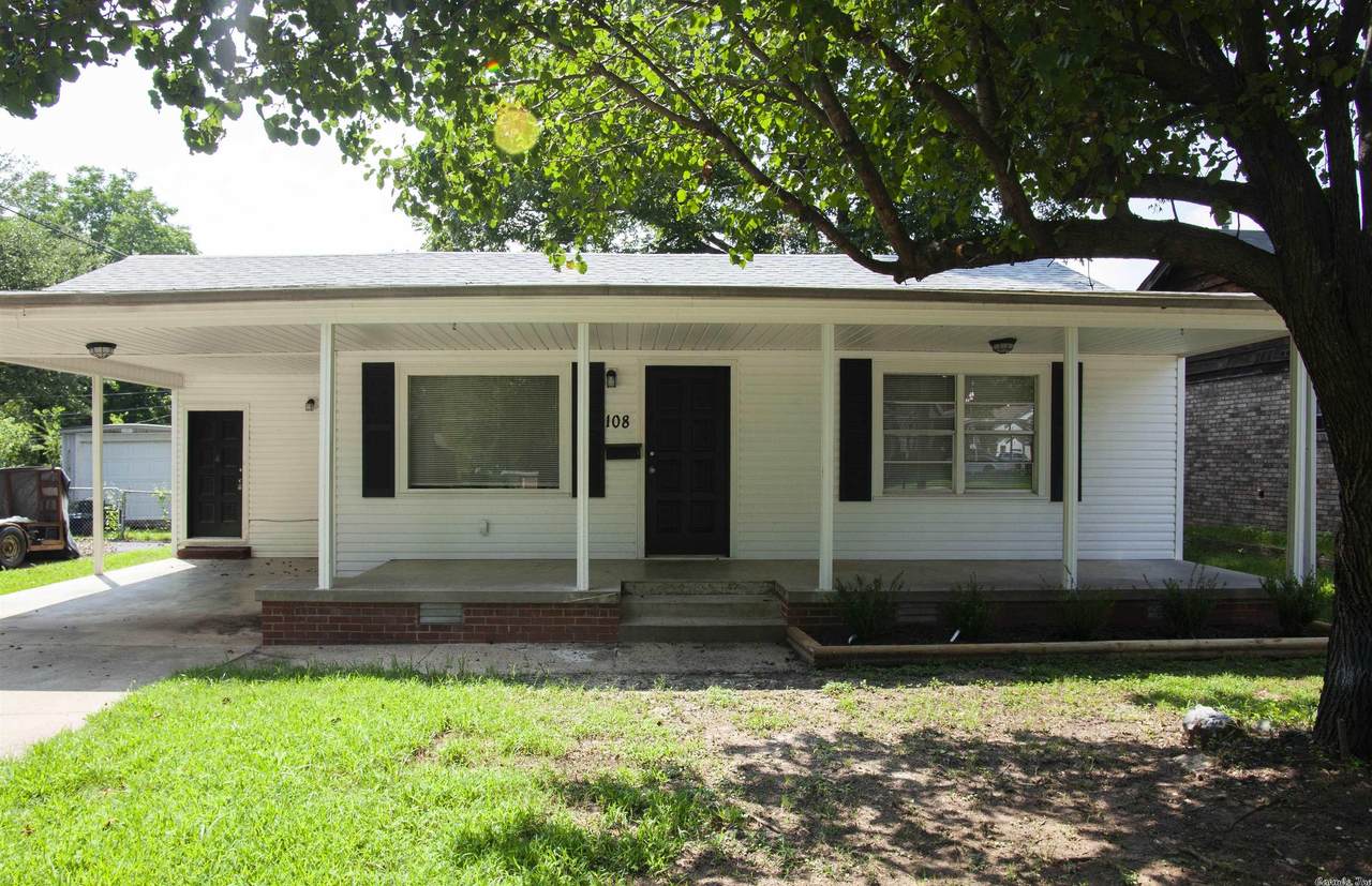 108 Saunders - Photo 1