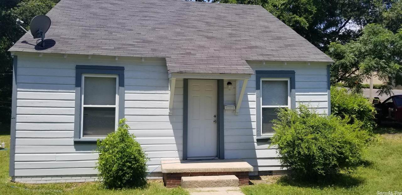 2123 Magnolia - Photo 1
