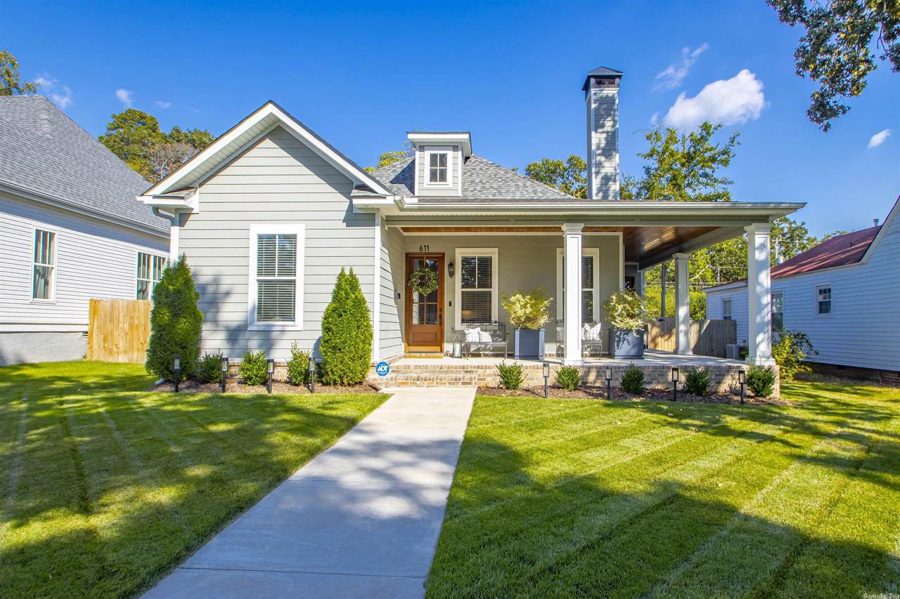611 Polk - Photo 1