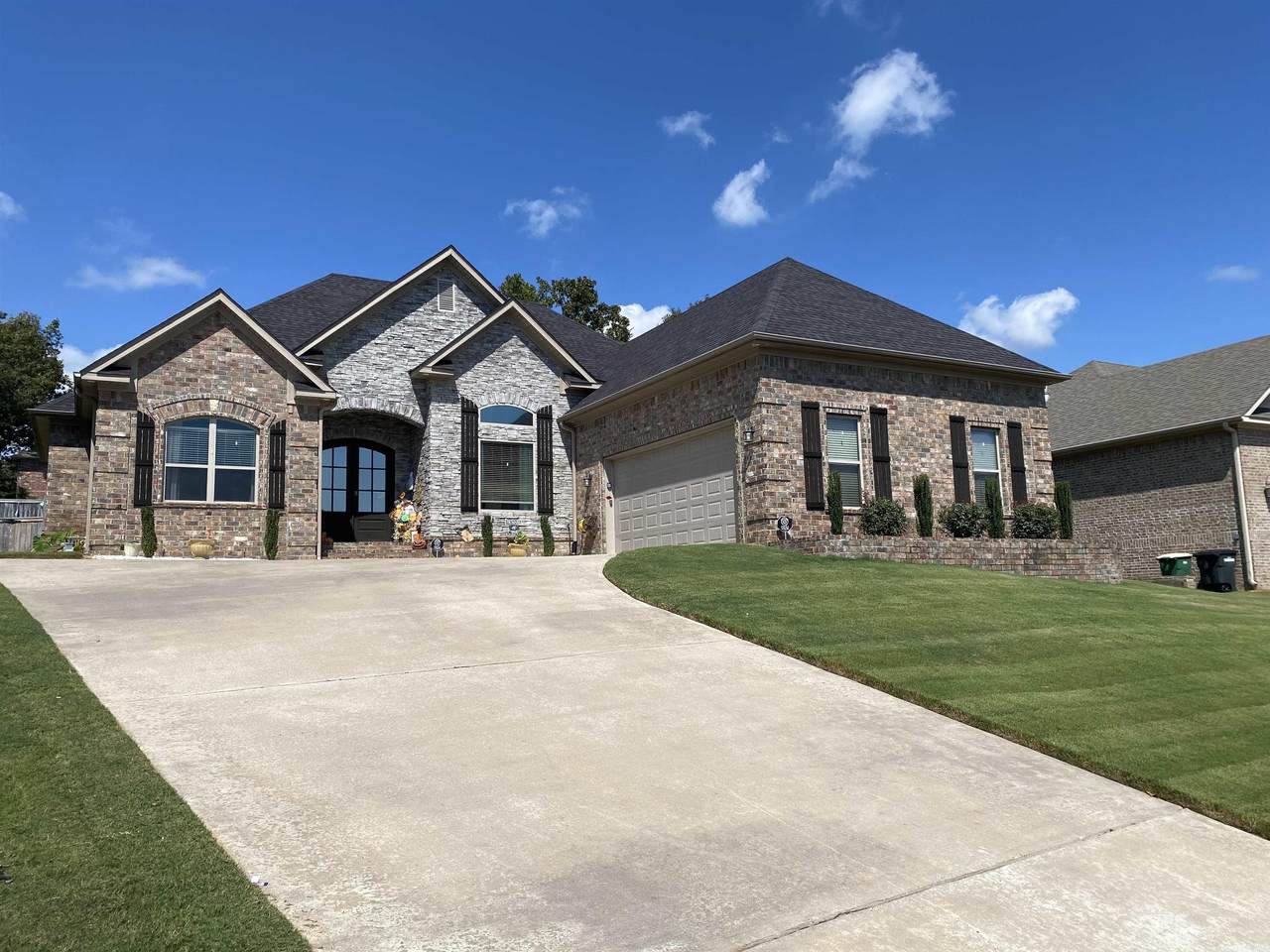 8816 Trail Creek - Photo 1
